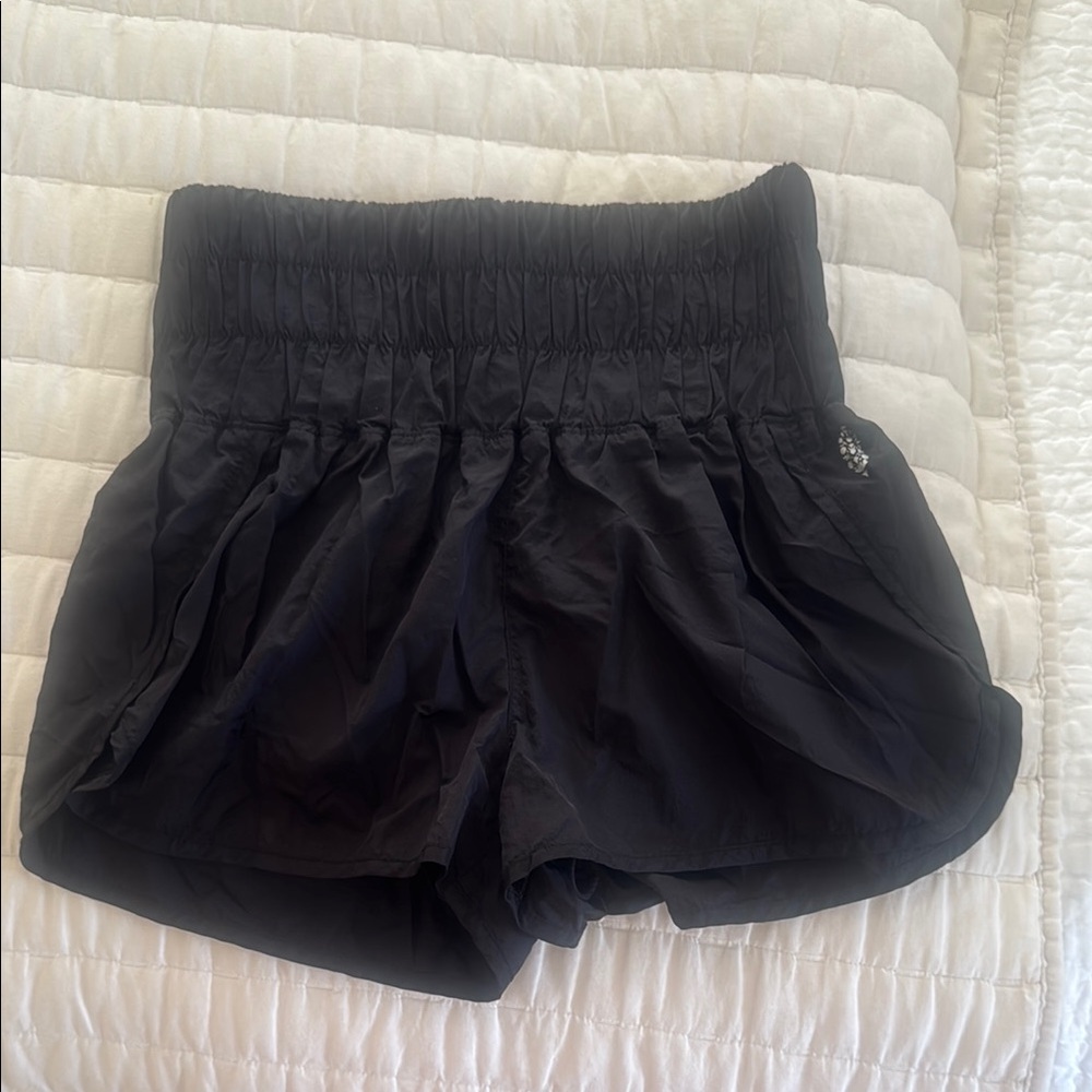 Free People Movement shorts (black)